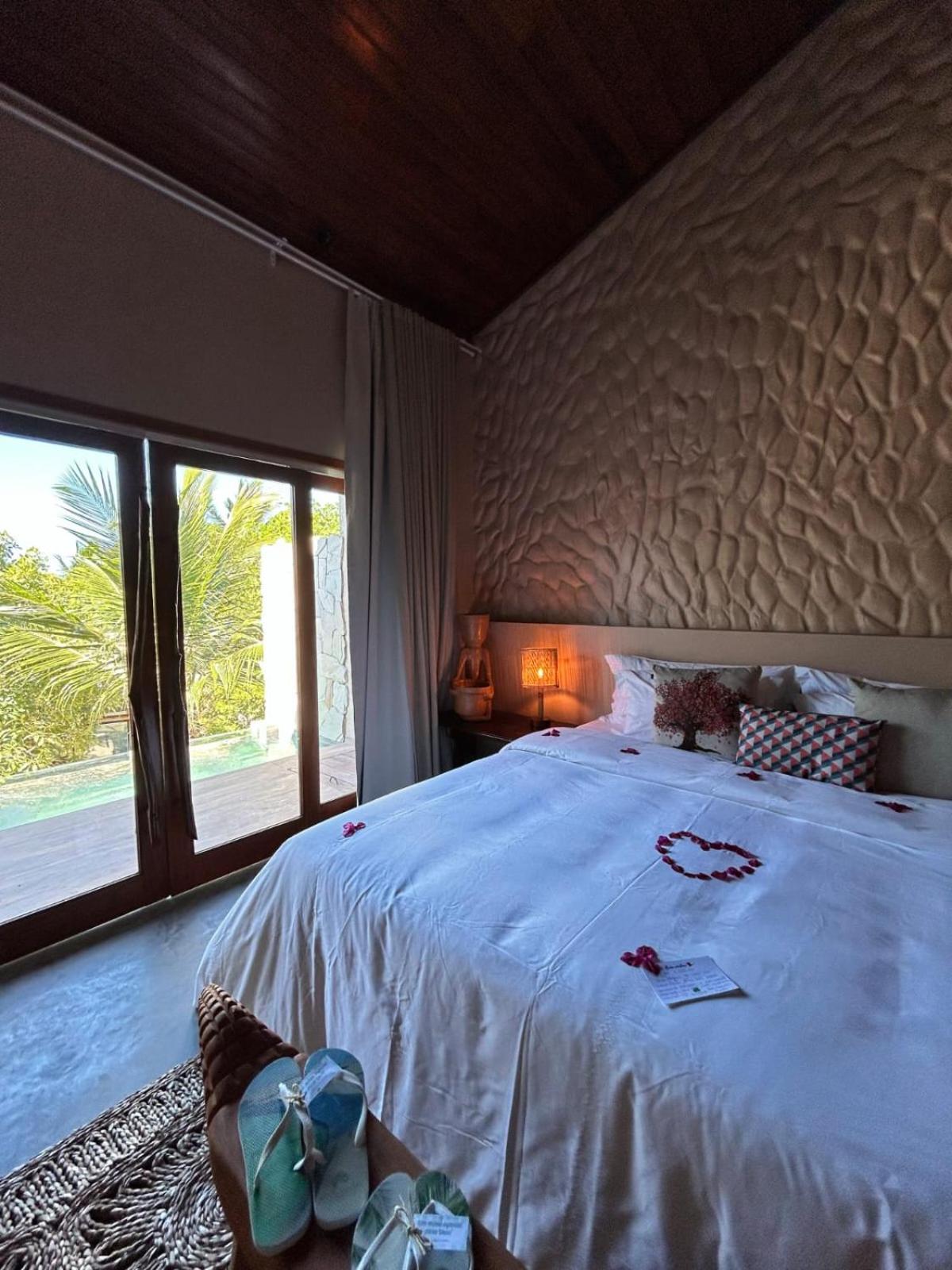 Villa Pantai Boutique Hotel Atins Kültér fotó