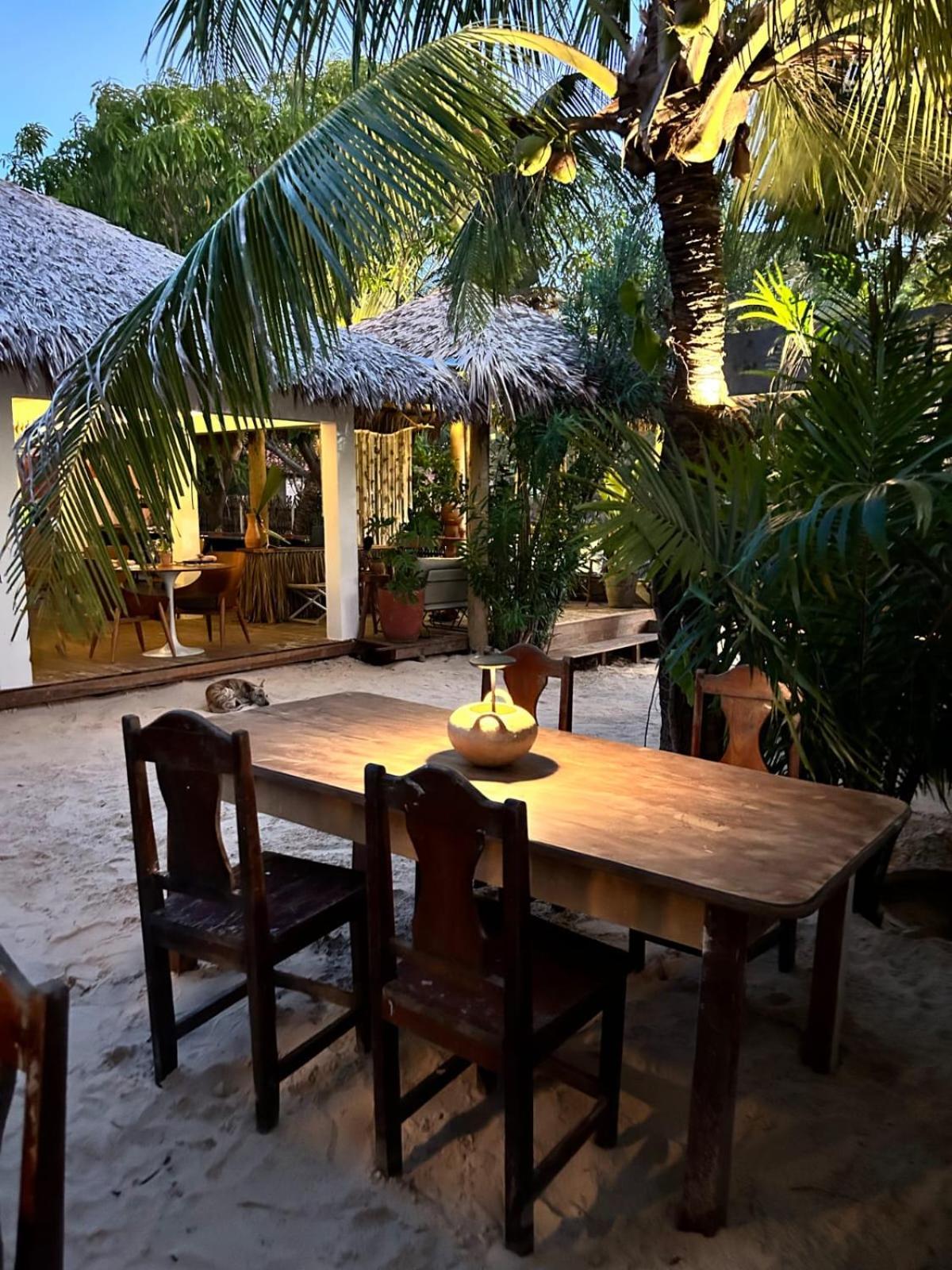 Villa Pantai Boutique Hotel Atins Kültér fotó