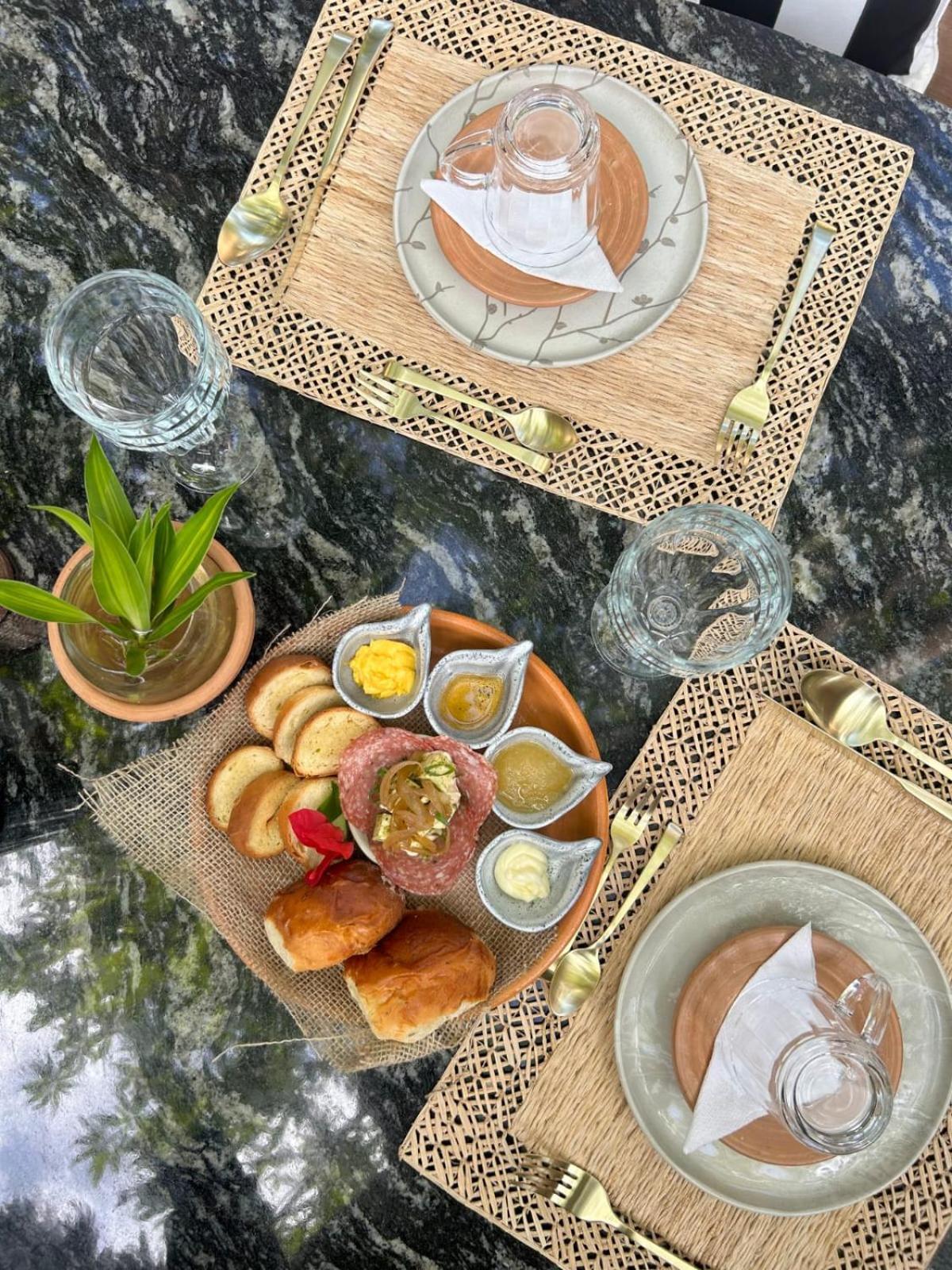 Villa Pantai Boutique Hotel Atins Kültér fotó