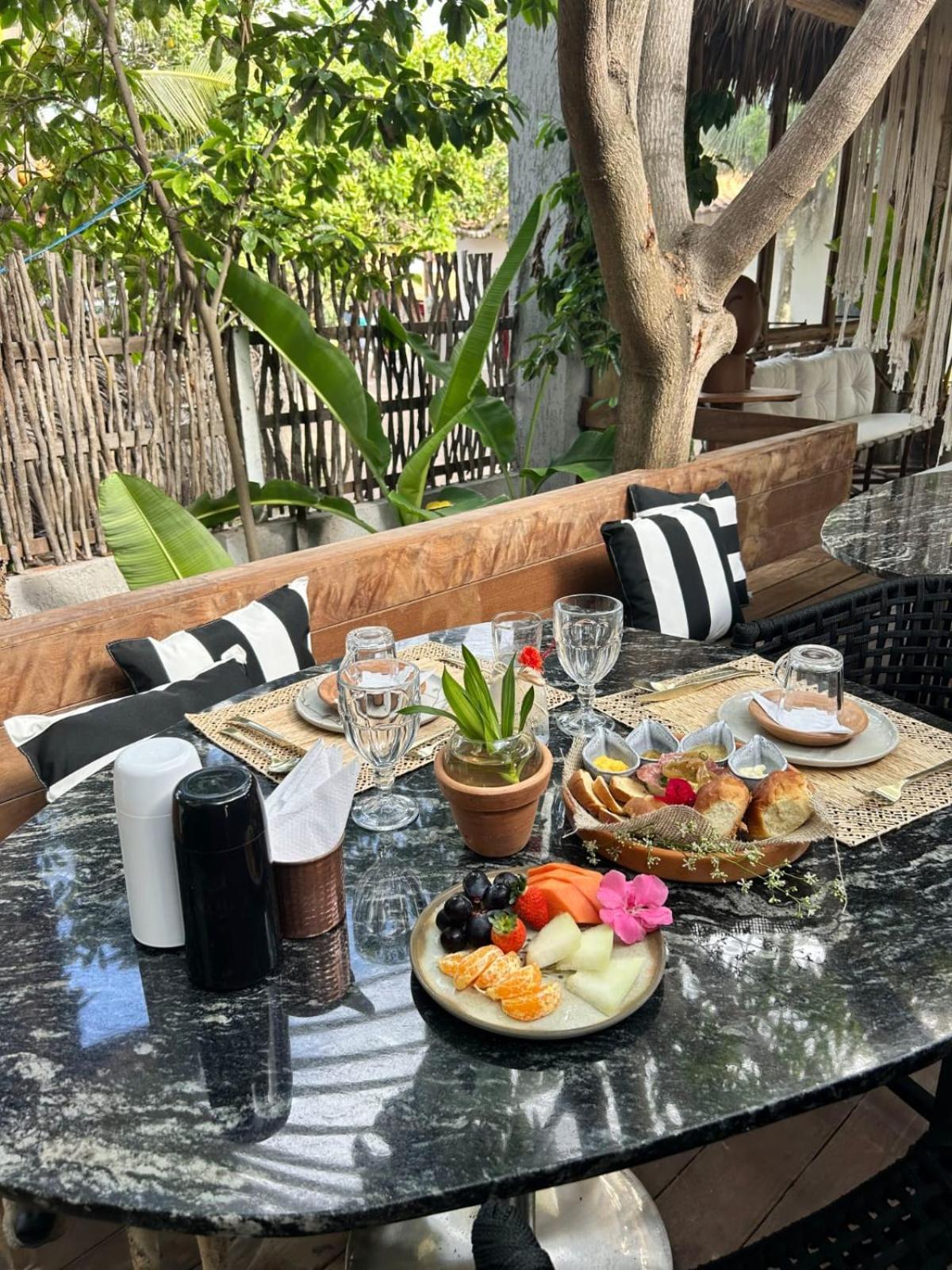 Villa Pantai Boutique Hotel Atins Kültér fotó