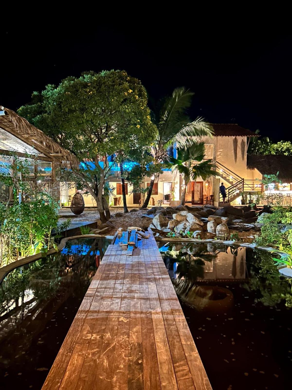 Villa Pantai Boutique Hotel Atins Kültér fotó